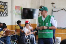 &lsquo;Promotores Mi Cali Bella&rsquo; impulsan la conciencia ambiental y el emprendimiento juvenil con talleres educativos en la ciudad