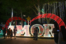 En 12 puntos de Cali, propios y turistas podr&aacute;n disfrutar el &lsquo;Alumbrado Navide&ntilde;o de 2024