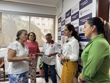 Alcald&iacute;a de Cali entrega t&iacute;tulo de propiedad a vecina del barrio Comuneros I, tras 43 a&ntilde;os de espera 