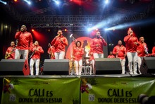 Miles de personas gozaron con el Grupo Niche y Willy Garc&iacute;a en la tarima &lsquo;Cali es donde debes estar&rsquo; de la Calle de la Feria en el cierre del evento 