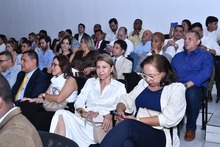 Alcalde Alejandro Eder anuncia millonario plan de inversi&oacute;n social  contra la violencia en Cali