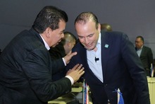 Alcalde Alejandro Eder anuncia millonario plan de inversi&oacute;n social  contra la violencia en Cali