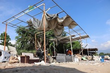 Estaci&oacute;n de Transferencia de la Av. Sim&oacute;n Bol&iacute;var con Carrera 50 sigue libre de escombros