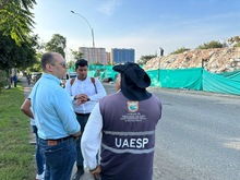 Estaci&oacute;n de Transferencia de la Av. Sim&oacute;n Bol&iacute;var con Carrera 50 sigue libre de escombros