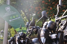 Entrega de 13 motocargueros fortalece la labor de Organizaciones de Recicladores de Oficio y la gesti&oacute;n de residuos de aprovechamiento en Cali