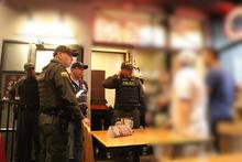 Crece a 12 el n&uacute;mero de comercios sancionados por mal manejo de residuos en Cali en 2025: $18 millones en multas