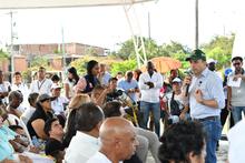 Alcalde Eder entreg&oacute; dotaci&oacute;n m&eacute;dica y un renovado escenario deportivo para la comunidad de Potrero Grande