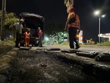 Cali recupera su malla vial las 24 horas: Secretar&iacute;a de Infraestructura reactiva cuadrilla nocturna para tapar huecos sin afectar la movilidad