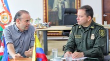 El nuevo director de la Polic&iacute;a Nacional elige a Cali para su primera visita oficial: respalda los esfuerzos de seguridad del alcalde Alejandro Eder