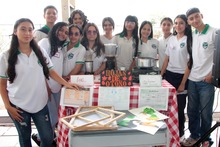 &lsquo;Recuperarte&rsquo;, el proyecto pedag&oacute;gico de la IEO Montebello que le da una  segunda vida al pl&aacute;stico