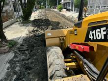 Alcalde Alejandro Eder le cumple a la ciudadan&iacute;a e inicia la recuperaci&oacute;n de v&iacute;as en el barrio Ciudad Modelo 