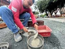 Secretar&iacute;a de Infraestructura realiza pruebas de laboratorio para garantizar que obras de contratistas en los barrios queden 1A