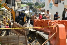Cumpliendo con lo prometido, el alcalde Alejandro Eder traslad&oacute; su despacho a la comuna 20