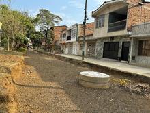 Alegr&iacute;a total! Alcalde Eder les cumpli&oacute; a los vecinos de Santa M&oacute;nica Popular y les entreg&oacute; m&aacute;s de 700 metros lineales de v&iacute;as para estrenar 