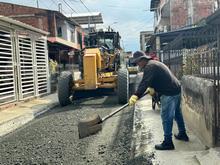 La recuperaci&oacute;n vial ya impacta en m&aacute;s de 100 barrios de Cali