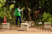 &lsquo;Promotores Mi Cali Bella&rsquo; intervienen y optimizan el Parque de las Caracolas 