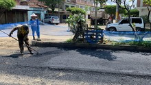 En El Troncal se renuevan v&iacute;as con recursos de los cale&ntilde;os