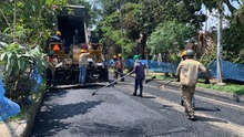 En El Troncal se renuevan v&iacute;as con recursos de los cale&ntilde;os