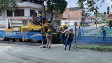 En El Troncal se renuevan v&iacute;as con recursos de los cale&ntilde;os