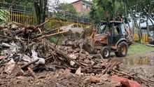A N&aacute;poles llegaron las Obras de Coraz&oacute;n para renovar v&iacute;as