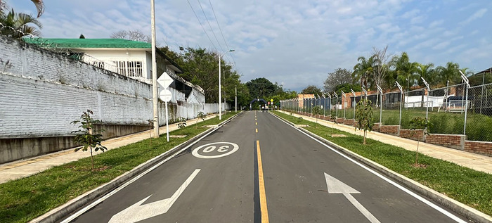 Sector educativo se beneficia de nueva infraestructura vial en la comuna 22 de Cali