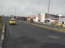 Cale&ntilde;os se benefician con las Obras de Coraz&oacute;n en la autopista Suroriental