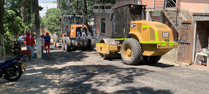 Rehabilitan v&iacute;a de acceso al sector Batacl&aacute;n, cerca al cerro de las Tres Cruces