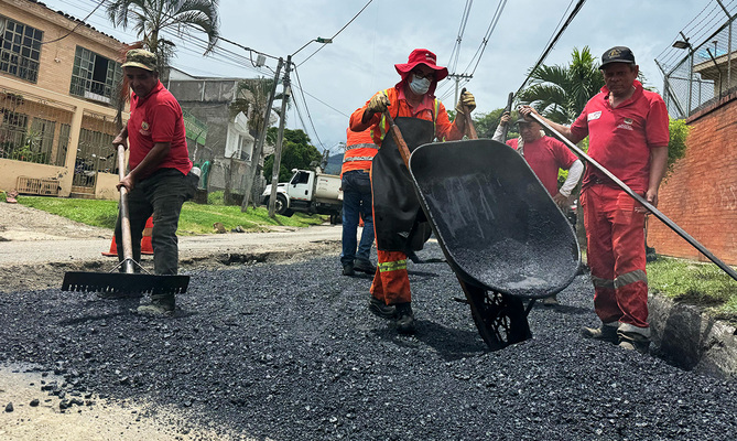 Alcald&iacute;a de Alejandro Eder elimin&oacute; hist&oacute;rico hueco que afectaba la movilidad en la carrera 56 con calle 7 oeste