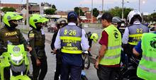 M&aacute;s de 8000 notificaciones por invasi&oacute;n al carril exclusivo del MIO durante operativos interinstitucionales
