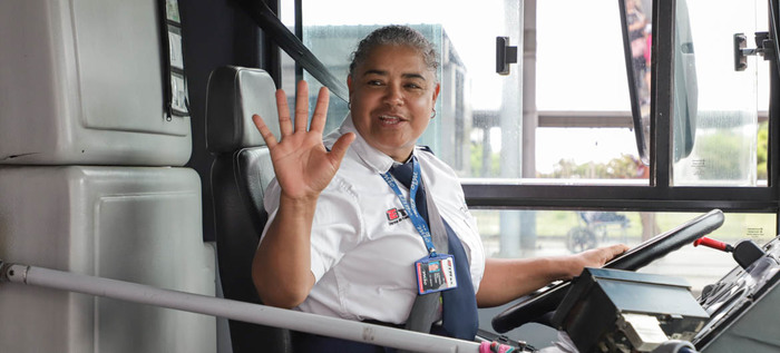Mujeres que le aportan a la movilidad de Cali