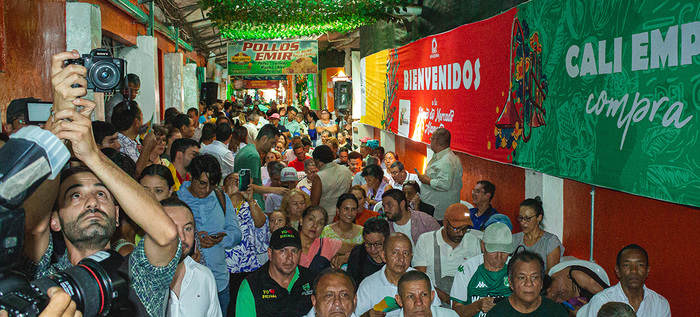 Alcalde Eder dialog&oacute; con los habitantes de la comuna 9 durante su  primer Consejo Ciudadano
