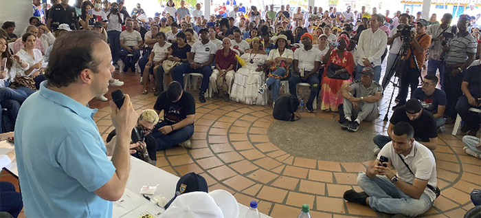 El Consejo Ciudadano &iexcl;Cali, tu Voz Cuenta! lleg&oacute; a la comuna 15 para dialogar con los habitantes del sector