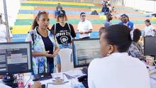 Alcald&iacute;a llega a la comuna 14: Cientos de cale&ntilde;os beneficiados en la Feria de Servicios Volvamos a mi Cali bella