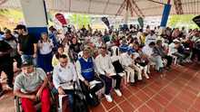 Alcalde Eder anunci&oacute; la legalizaci&oacute;n de 10 de los 20 asentamientos informales existentes en Silo&eacute;