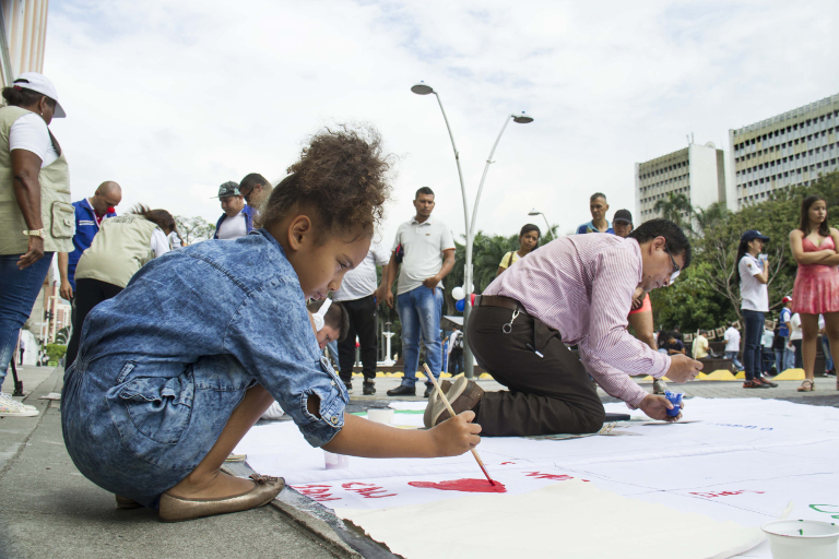 Imagen de movilización e iniciativas comunitarias