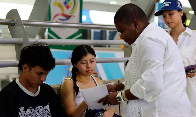 &iexcl;Ojo, de eso tan bueno, no dan tanto!: Secretar&iacute;a de Paz y Cultura Ciudadana de Cali, realiza jornada de prevenci&oacute;n de trata de personas en el Petronio &Aacute;lvarez