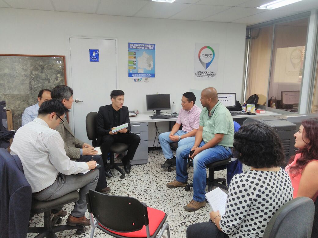 IDESC recibe visita de Corea