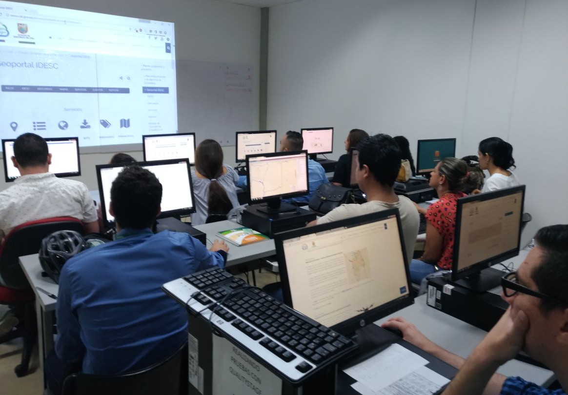 Jornadas de socialización y capacitación IDESC