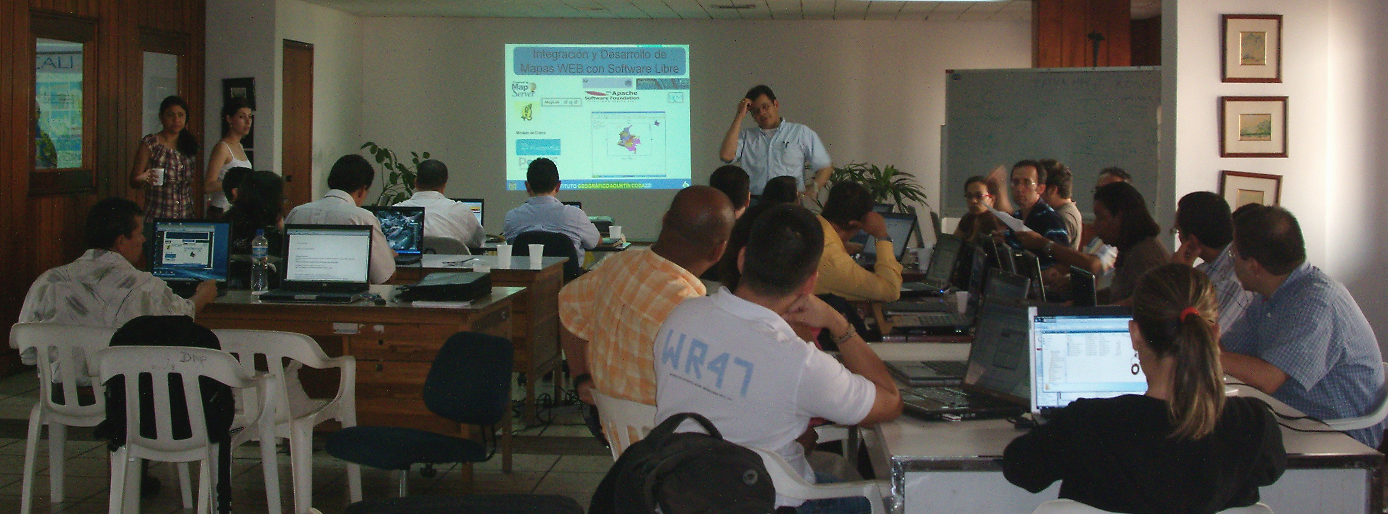 Curso avanzado de IDE para el recurso humano de la Administración Municipal