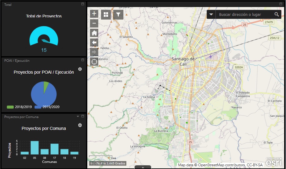 Imagen de la aplicación Taller de Espacio Público, la cual incluye gráficos estadísticos y un mapa con la localización de los proyectos.