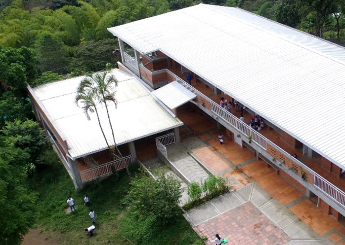 Mapa con la división política administrativa de Santiago de Cali, el cual muestra las áreas de manejo en la zona rural y las áreas de actividad en la zona urbana de acuerdo al POT 2014.