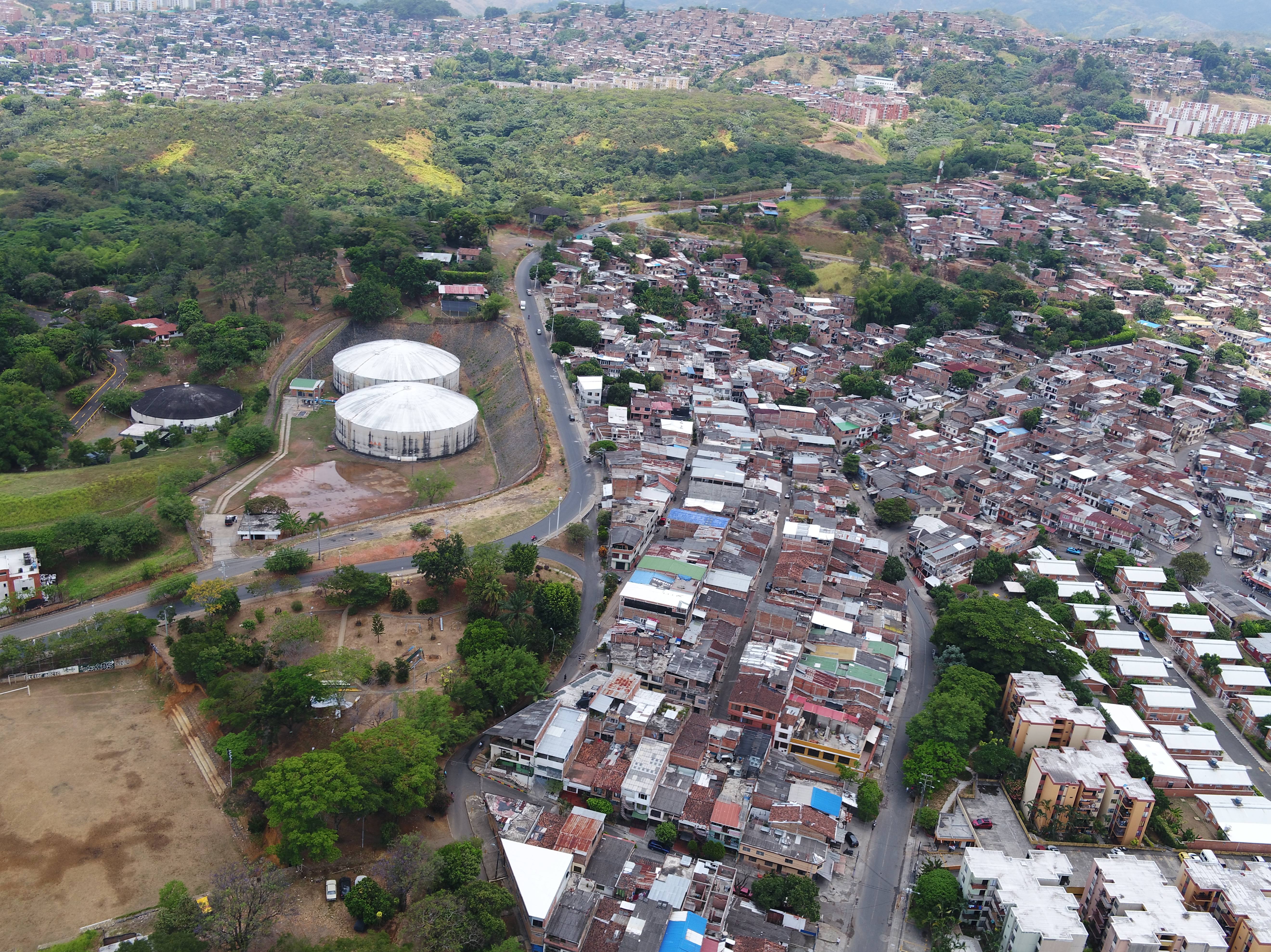 Imagen aérea de la avenida circunvalar entre carreras 70 y 83.