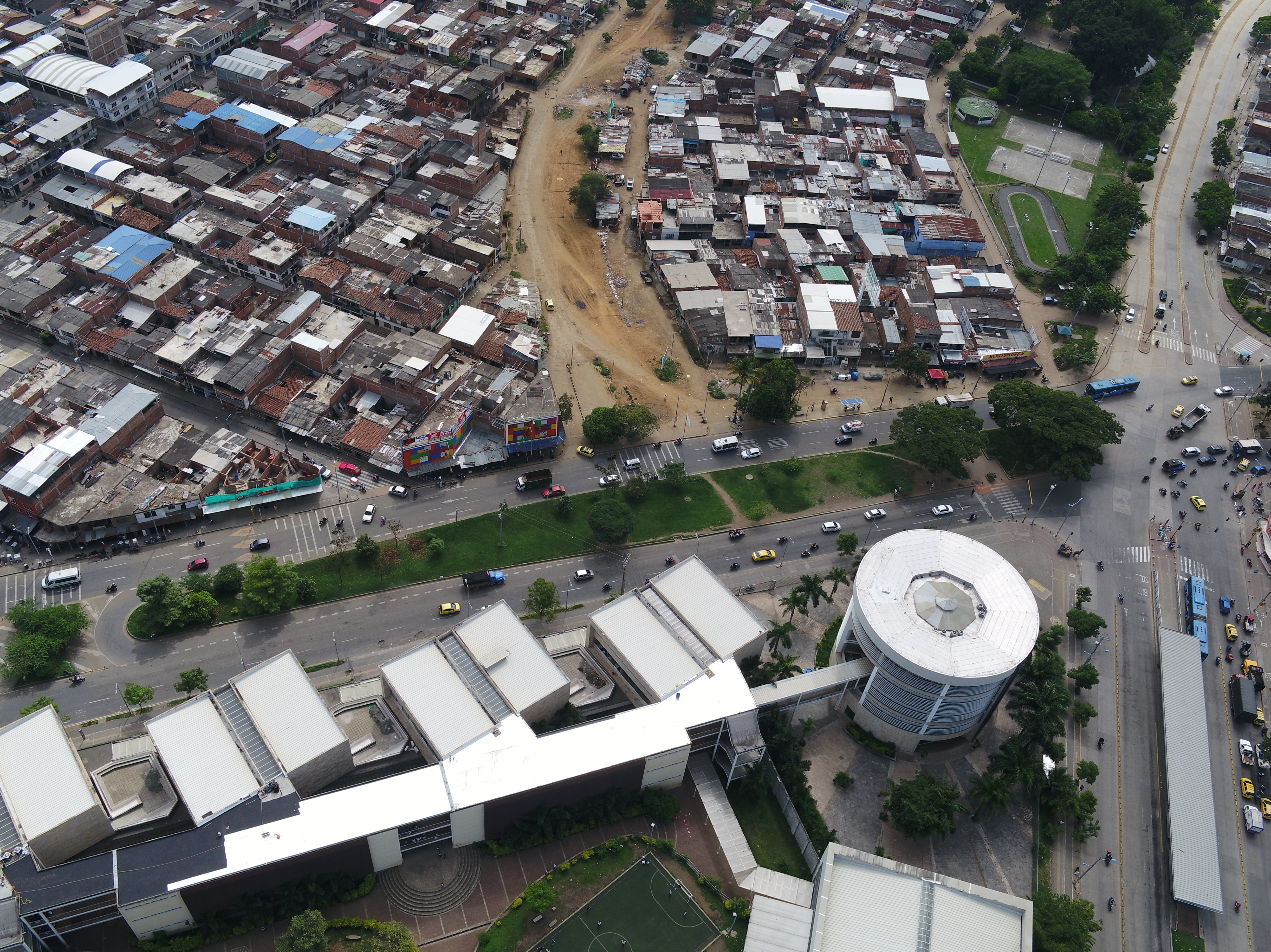 Imagen aérea de la avenida circunvalar entre carreras 70 y 83.