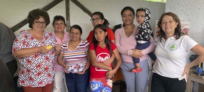 Mujeres emprendedoras salvaguardan al Bosque Los Andes