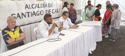Pacto de Gobernanza con comerciantes de la plaza de mercado de Silo&eacute;
