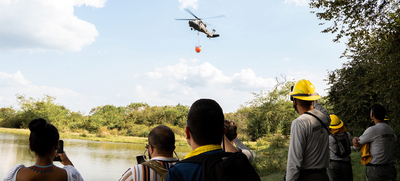 &lsquo;Bambi Bucket&rsquo;, el arma para sofocar posibles incendios en Cali