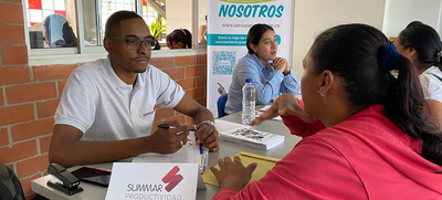 Sigue llegando a las comunas la Feria de Servicios para la poblaci&oacute;n v&iacute;ctima del conflicto armado