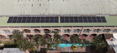 M&aacute;s de 12000 estudiantes de nueve instituciones educativas oficiales se beneficiar&aacute;n de paneles solares