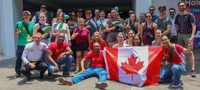 Delegaci&oacute;n de Canad&aacute; disfrut&oacute; su bienvenida al son de la cultura cale&ntilde;a