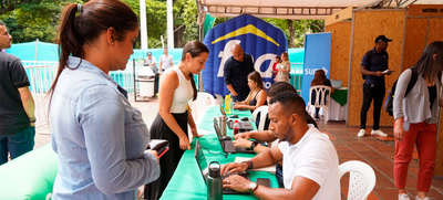 Con m&aacute;s de 600 asistentes cerr&oacute; la 5 Feria de servicios y beneficios 2023
